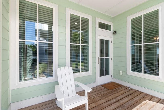 125 Fish Hook Ln, Port Aransas, TX 78373 - deck with a porch