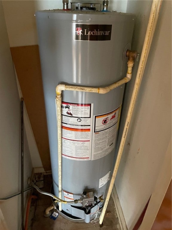 4706 Mable St, Corpus Christi, TX 78411 - utilities with water heater