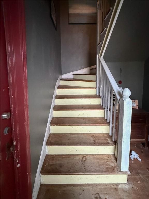 250 Rosebud Ave, Corpus Christi, TX 78404 - view of stairs