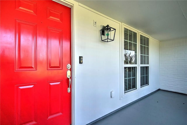 5372 County Road 73a, Robstown, TX 78380 - doorway to property featuring a porch