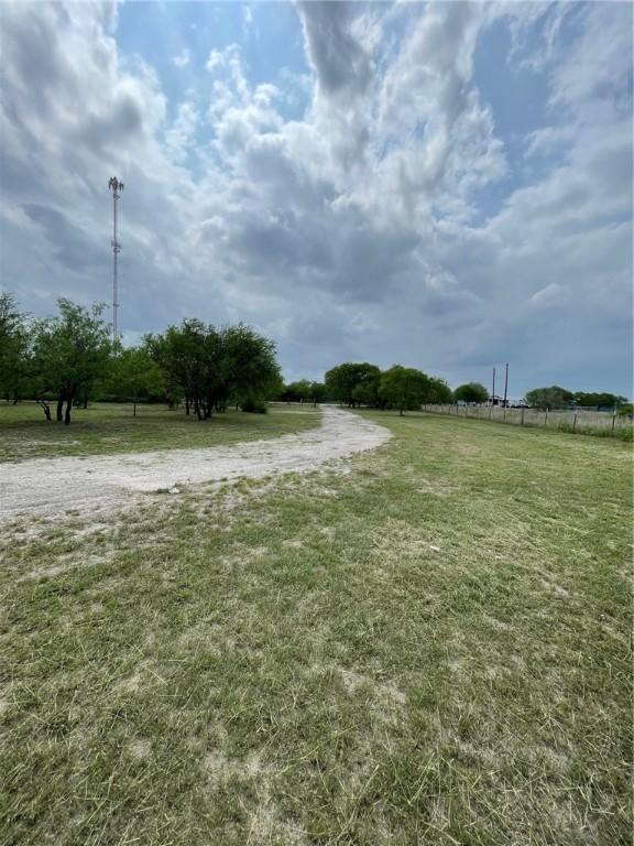 8153 Sims Dr, Skidmore, TX 78389 - photo 35