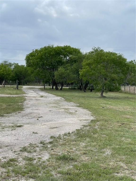 8153 Sims Dr, Skidmore, TX 78389 - photo 29