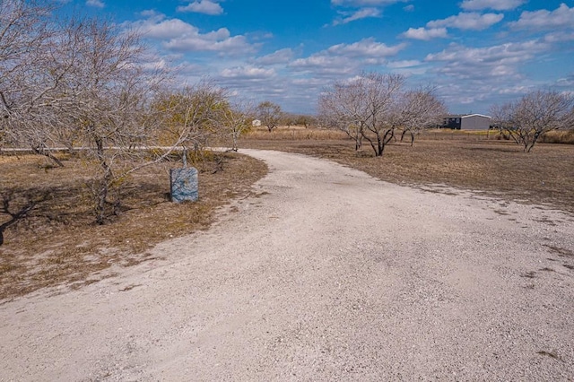 8153 Sims Dr, Skidmore, TX 78389 - photo 4