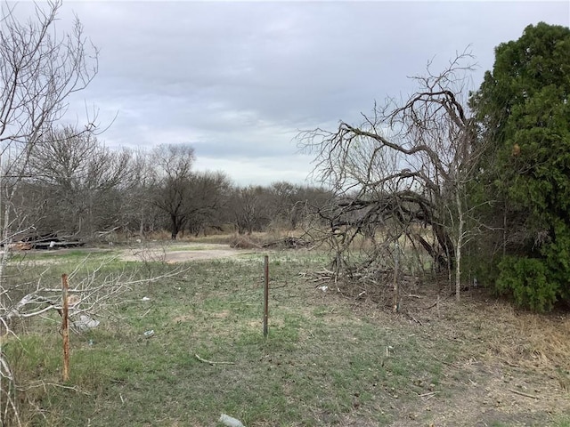 Listing photo 2 for 17 Chuckwagon, Robstown TX 78380