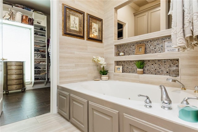 8102 Nazareth Dr, Corpus Christi, TX 78413 - full bath with a jetted tub