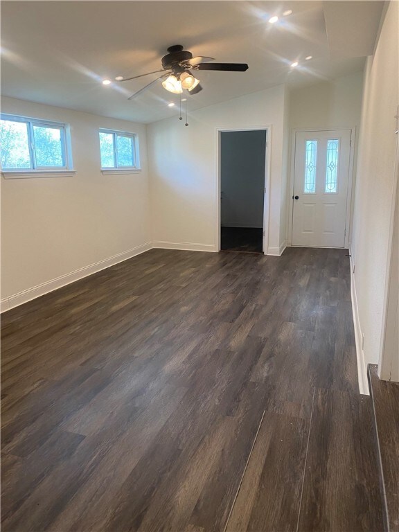 204 N Metz St, Orange Grove, TX 78372 - photo 15