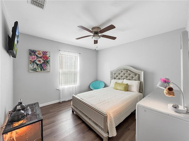 1205 Brentwood Dr, Corpus Christi, TX 78404 - bedroom with wood finished floors and ceiling fan