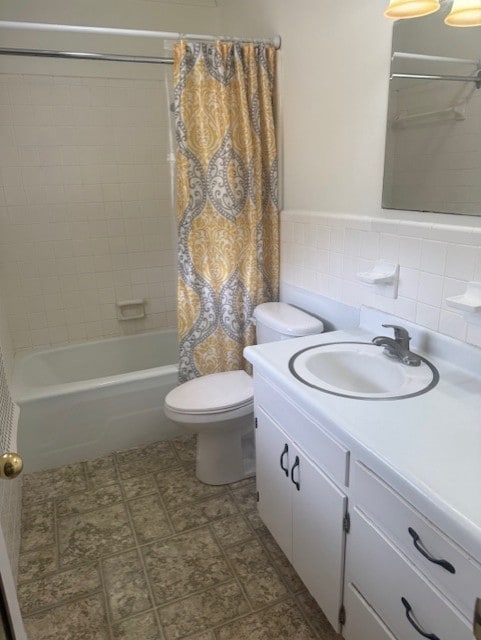 1005 Bowie St, George West, TX 78022 - photo 13