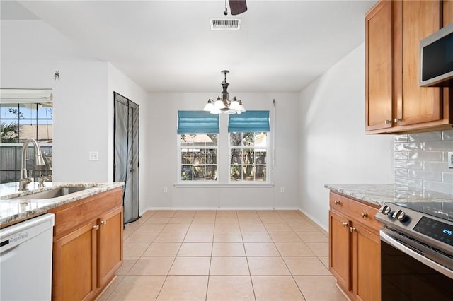 125 Breezy St, Rockport, TX 78382 - photo 18
