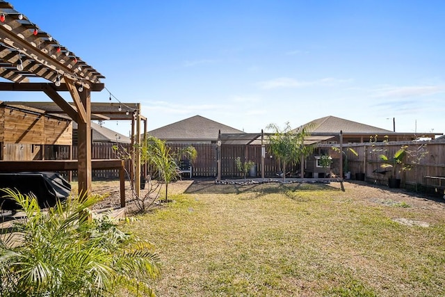 view of yard featuring a pergola