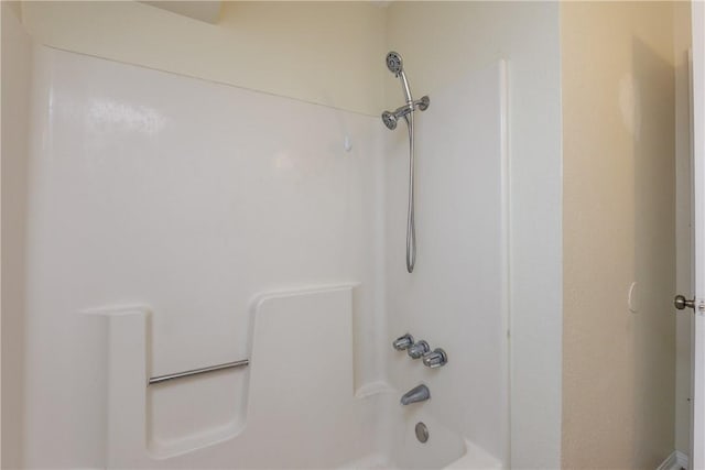 6117 Camwood Dr, Corpus Christi, TX 78415 - bathroom featuring shower / bathtub combination