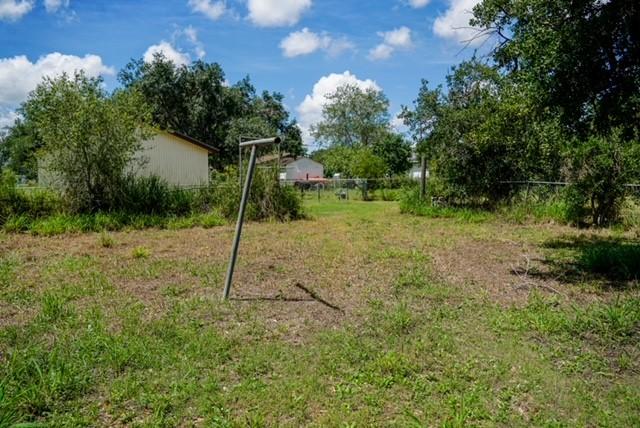 306 E Maupin St, Falfurrias, TX 78355 - photo 16