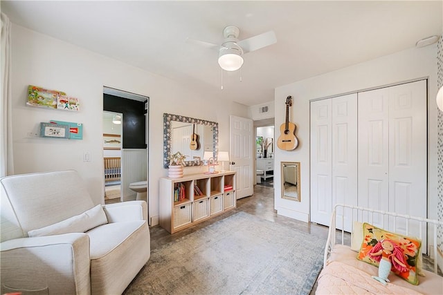 934 Miramar Pl, Corpus Christi, TX 78411 - bedroom with a closet and a ceiling fan