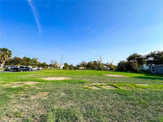 Listing photo 2 for 429 E Richard Ave, Kingsville TX 78363