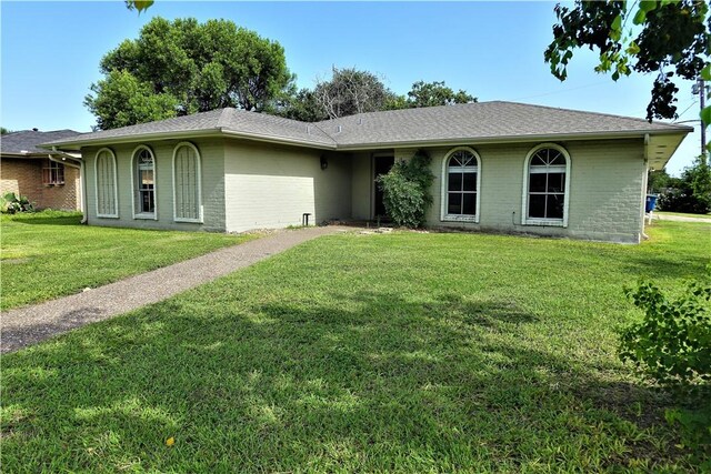 302 Frio Dr, Portland, TX 78374 - photo 1