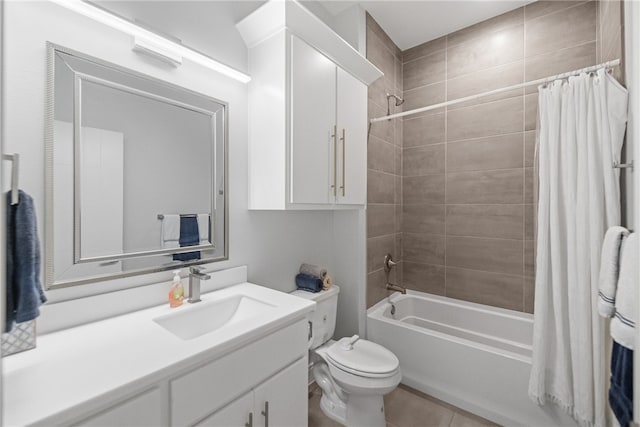 15130 Reales Dr, Corpus Christi, TX 78418 - full bath featuring shower / bath combo, vanity, and tile patterned flooring
