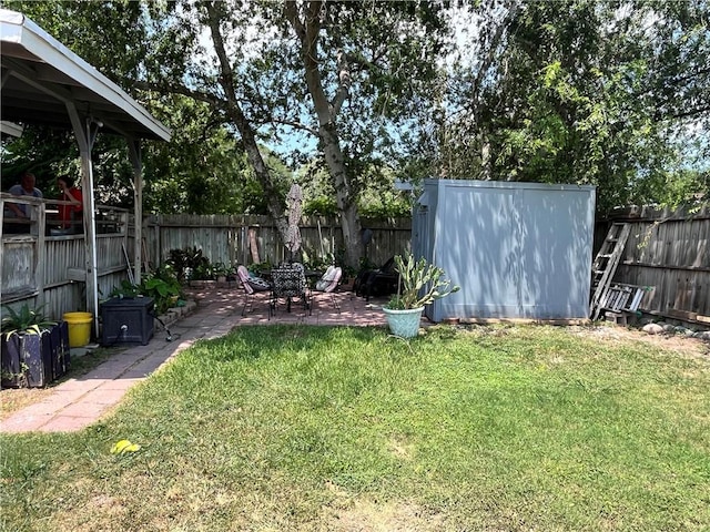 729 Chase Dr, Corpus Christi, TX 78412 - view of yard with a patio