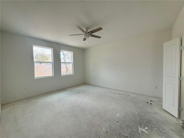 empty room with ceiling fan