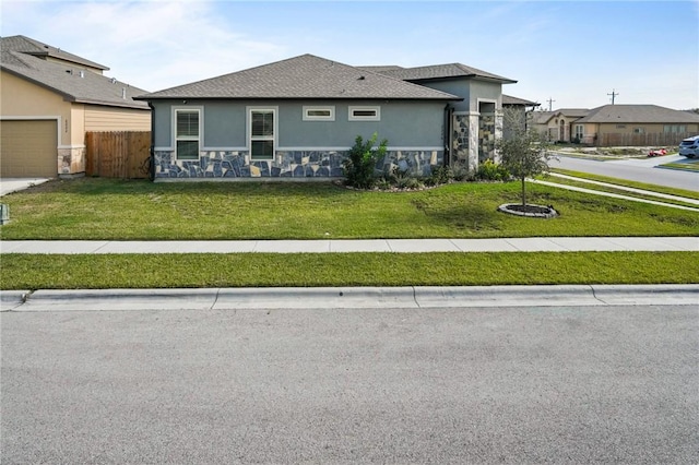 view of front of house with a front yard