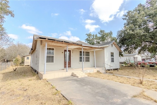 view of front of house featuring covered porch