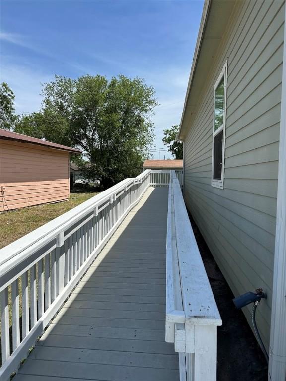 803 Molina St, Robstown, TX 78380 - view of deck