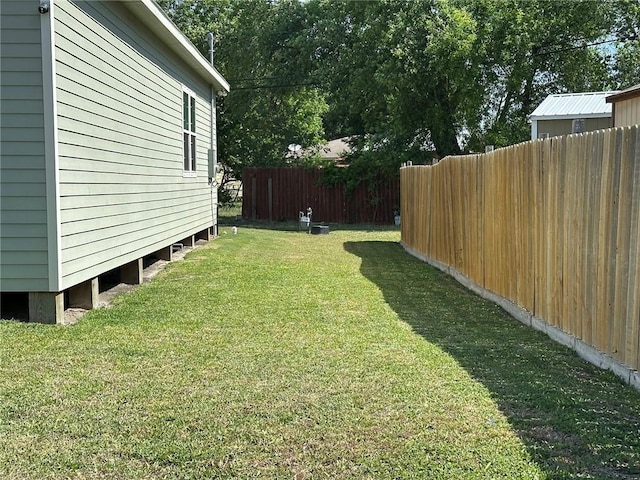 803 Molina St, Robstown, TX 78380 - view of yard
