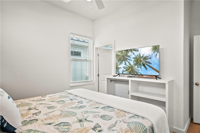 bedroom featuring ceiling fan