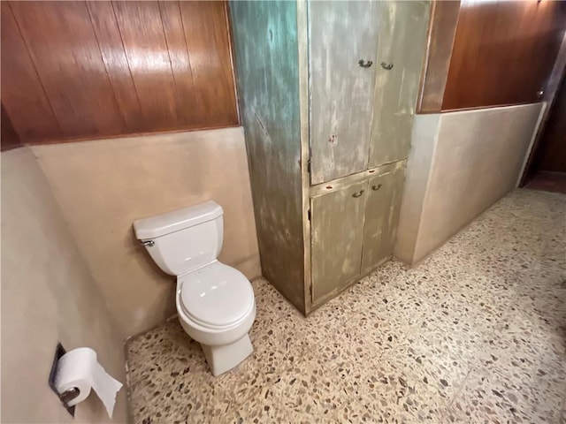 bathroom featuring toilet