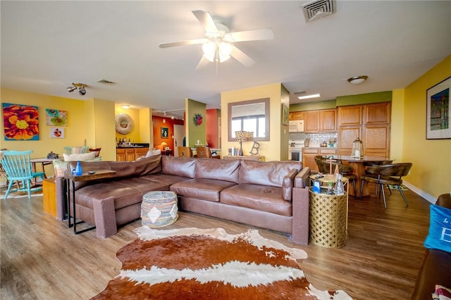 1400 Ocean Dr Unit 204C, Corpus Christi, TX 78404 - photo 7