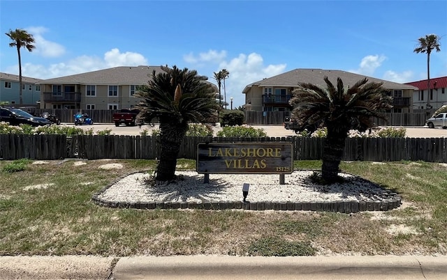 view of community / neighborhood sign