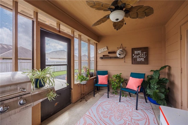 6005 Tapestry Dr, Corpus Christi, TX 78414 - sunroom featuring a ceiling fan