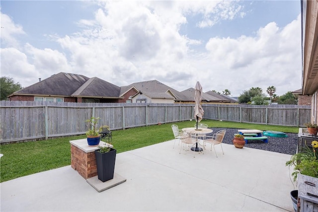 6005 Tapestry Dr, Corpus Christi, TX 78414 - view of patio / terrace featuring outdoor dining space