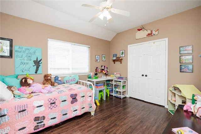 6005 Tapestry Dr, Corpus Christi, TX 78414 - bedroom with vaulted ceiling, wood finished floors, a closet, and ceiling fan