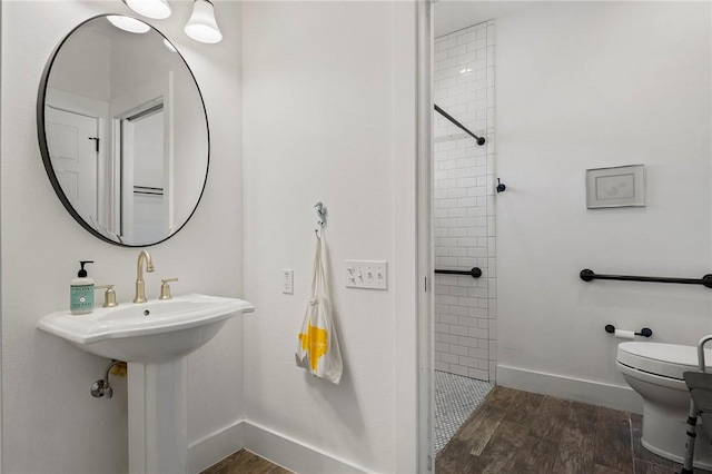 2013 Tule Park Dr, Rockport, TX 78382 - full bath featuring wood finished floors and tiled shower