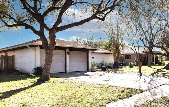 view of front of property with brick siding, a front lawn, and fence