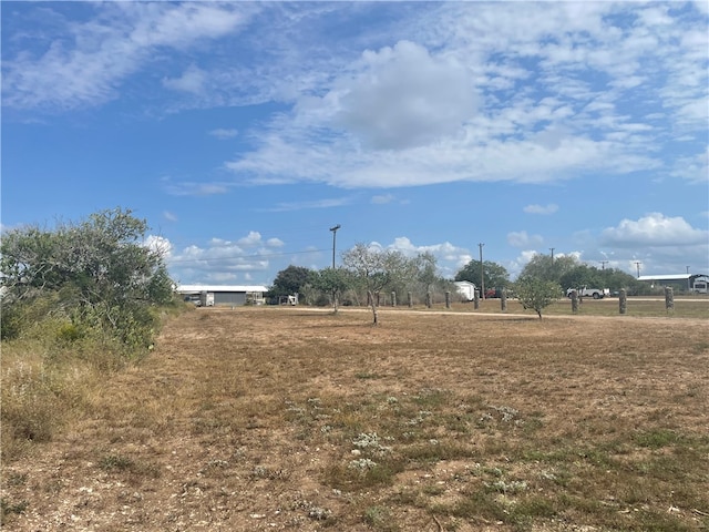 view of yard featuring a rural view