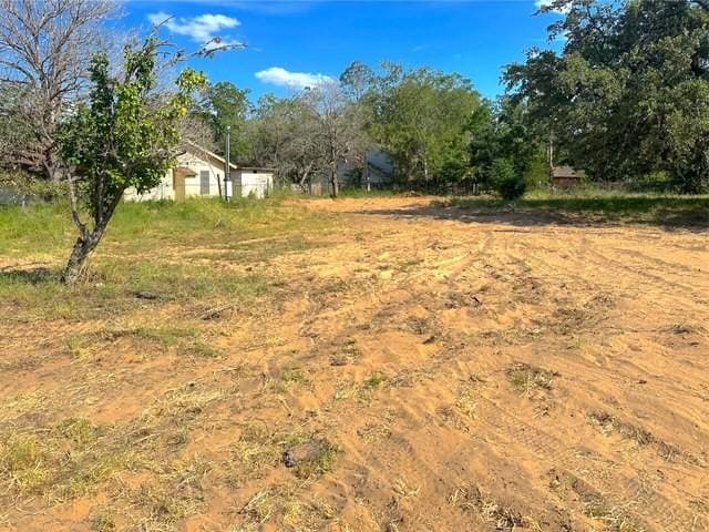1207 Florida St, Pleasanton, TX 78064 - photo 3