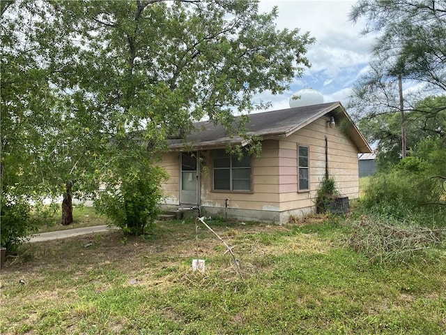 918 N Live Oak St, Mathis, TX 78368 - photo 5