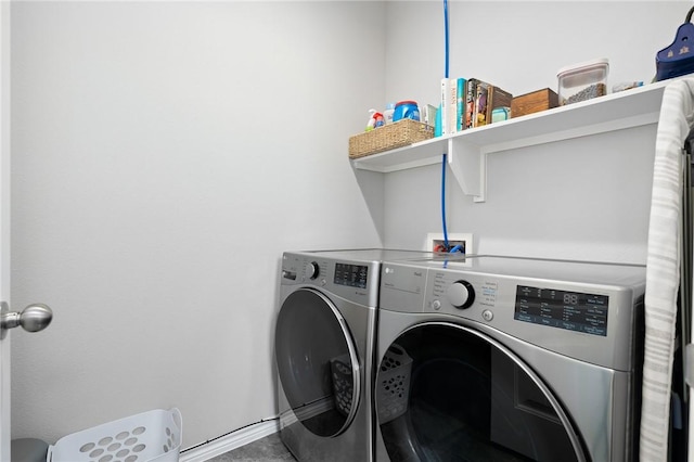 1962 Lighthouse Lakes Ln, Aransas Pass, TX 78336 - washroom featuring laundry area and independent washer and dryer
