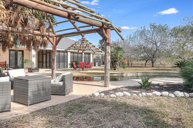 view of yard with a patio and outdoor lounge area