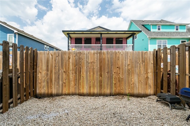 view of front of property