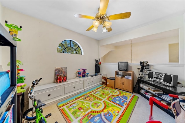 recreation room with ceiling fan