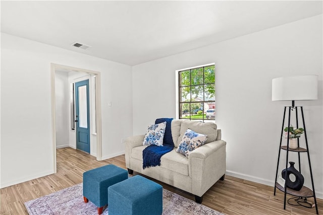 5025 Queens Ct, Corpus Christi, TX 78413 - living room featuring wood finished floors