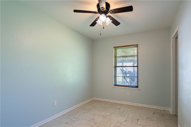 empty room with ceiling fan