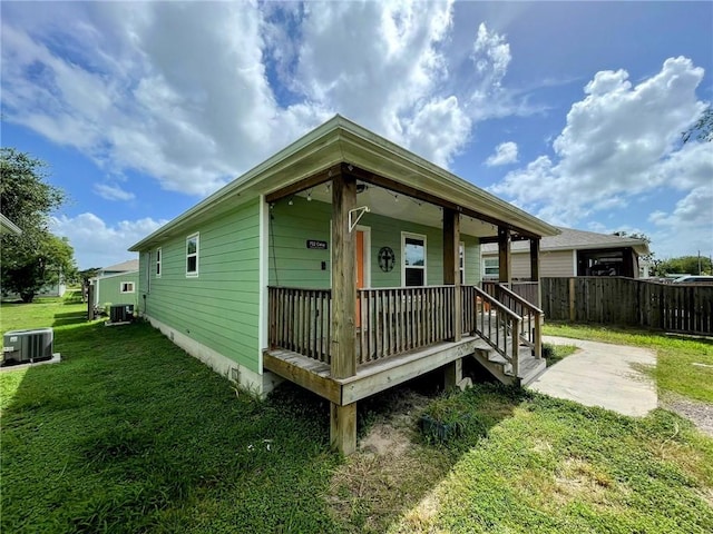 702 Celia St, Woodsboro, TX 78393 - photo 8