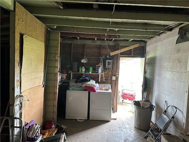 basement with washer and clothes dryer