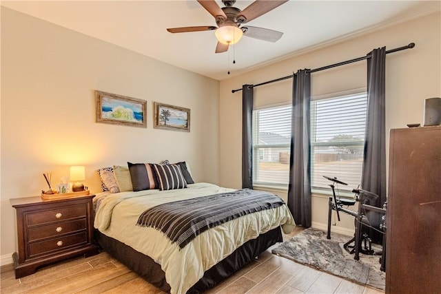 bedroom with ceiling fan