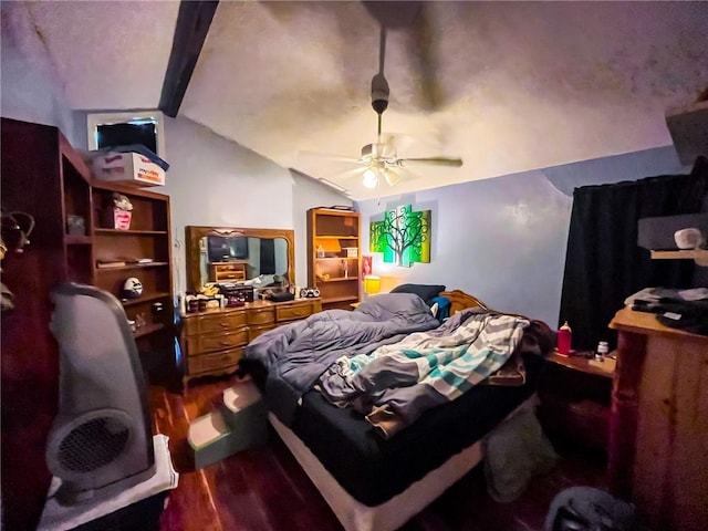 4321 Woodland Creek Dr, Corpus Christi, TX 78410 - bedroom featuring wood finished floors and a ceiling fan