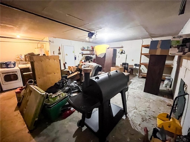 4321 Woodland Creek Dr, Corpus Christi, TX 78410 - garage featuring washer / dryer and a garage door opener