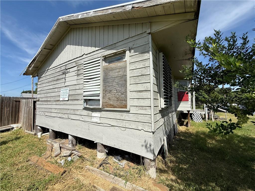 1237 Oberste St, Corpus Christi, TX 78418 - photo 3